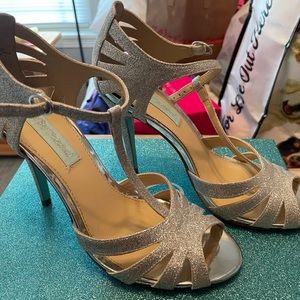 Like New Betsey Johnson Silver Sequin Heels